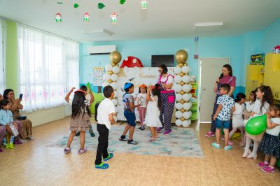 Изпращане на децата от подготвителна група  - ДГ Снежанка - Зетьово