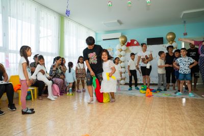 Изпращане на децата от подготвителна група - ДГ Снежанка - Зетьово